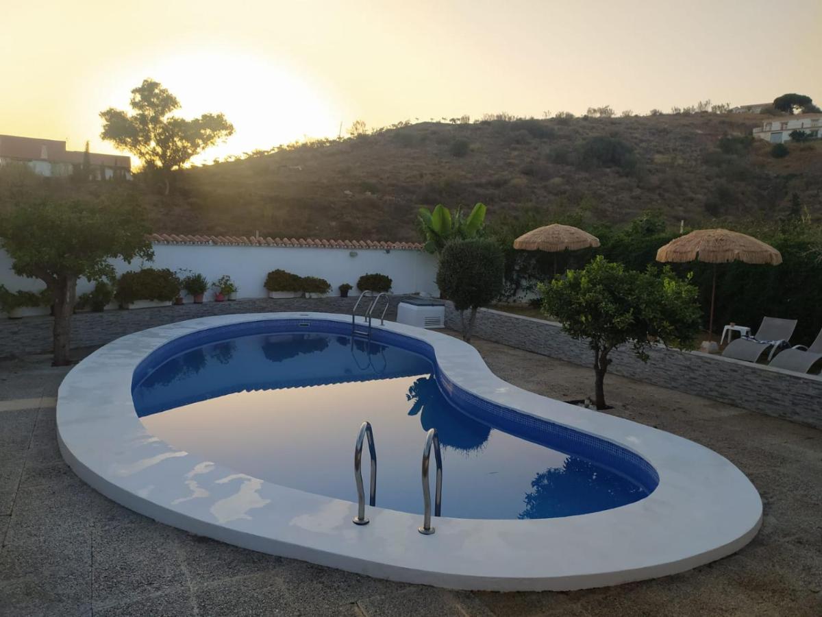 Villa Candela En Benajarafe Piscina Privada Kültér fotó