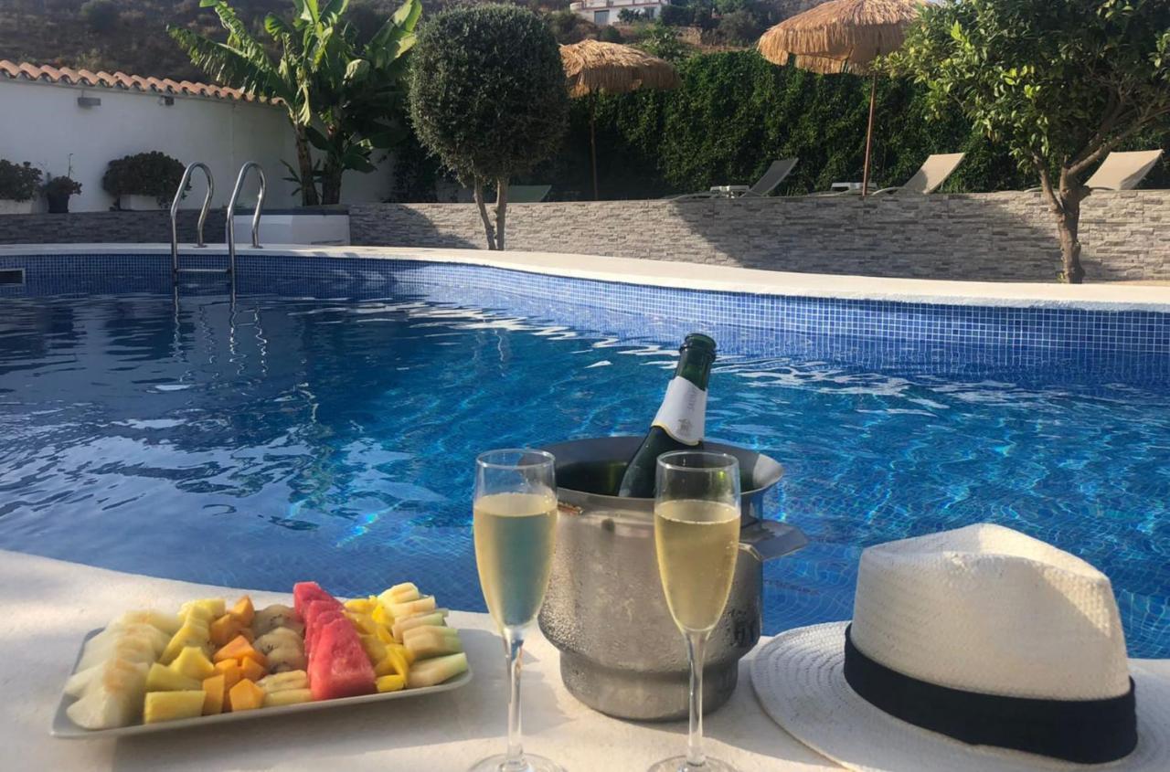 Villa Candela En Benajarafe Piscina Privada Kültér fotó